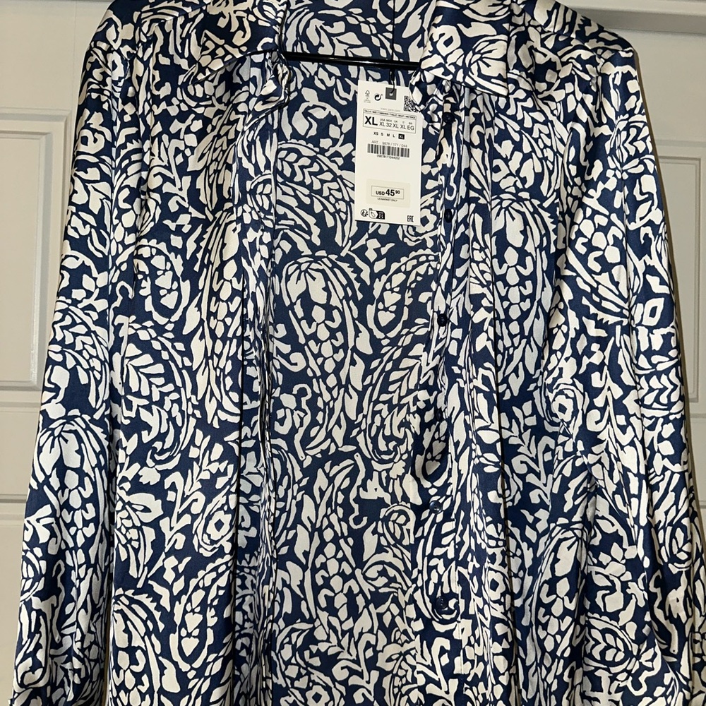Zara Blue and White Patterned Shirt - NWT